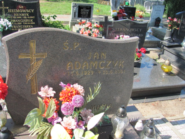 Janina Adamczyk 1931 Reda - Grobonet - Wyszukiwarka osób pochowanych