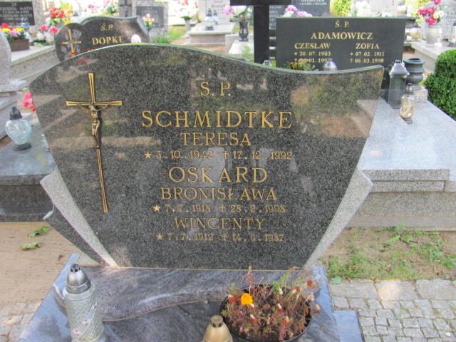 Teresa Schmidtke 1942 Reda - Grobonet - Wyszukiwarka osób pochowanych